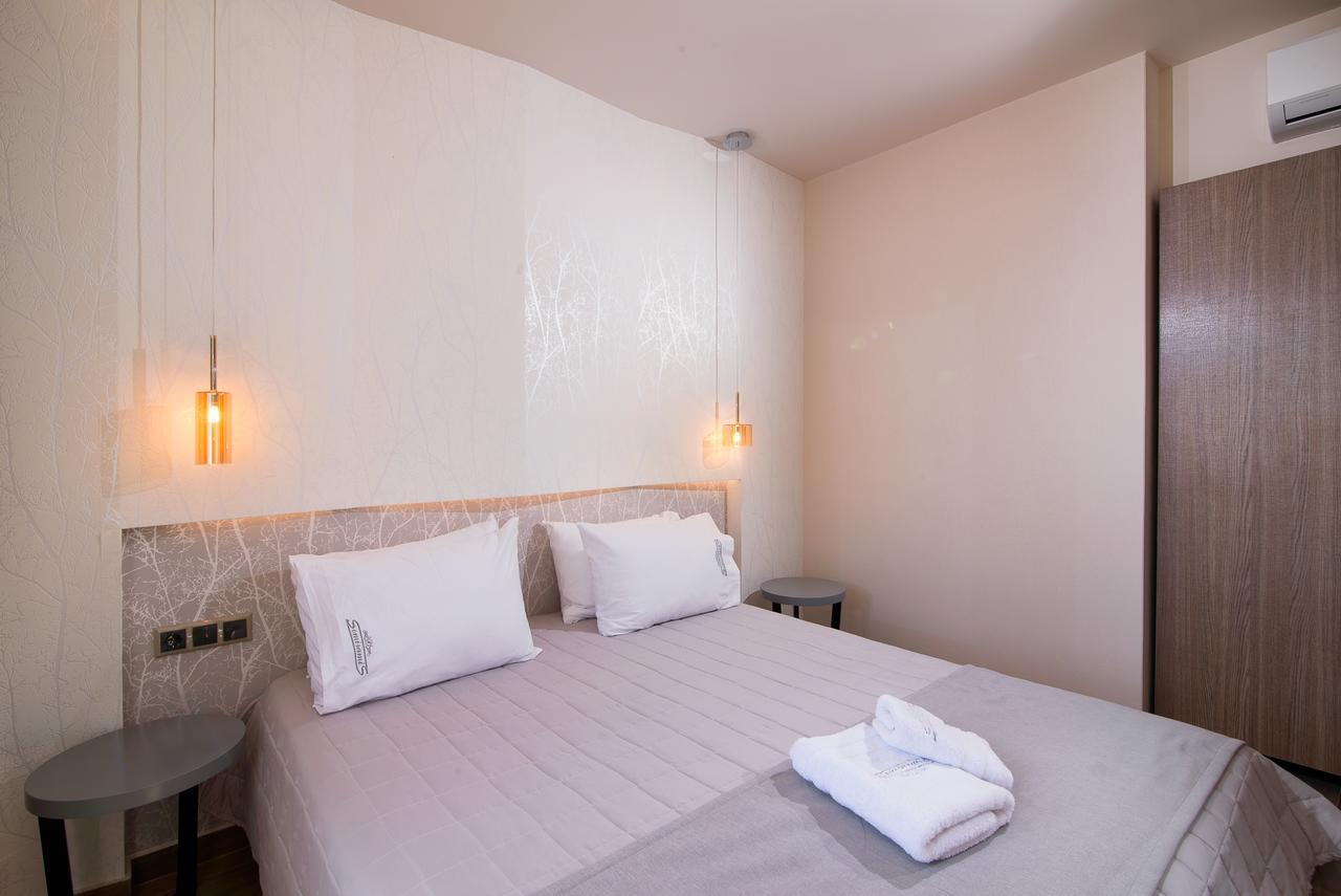 Semiramis Luxury Suites Chrysi Ammoudia Exterior foto