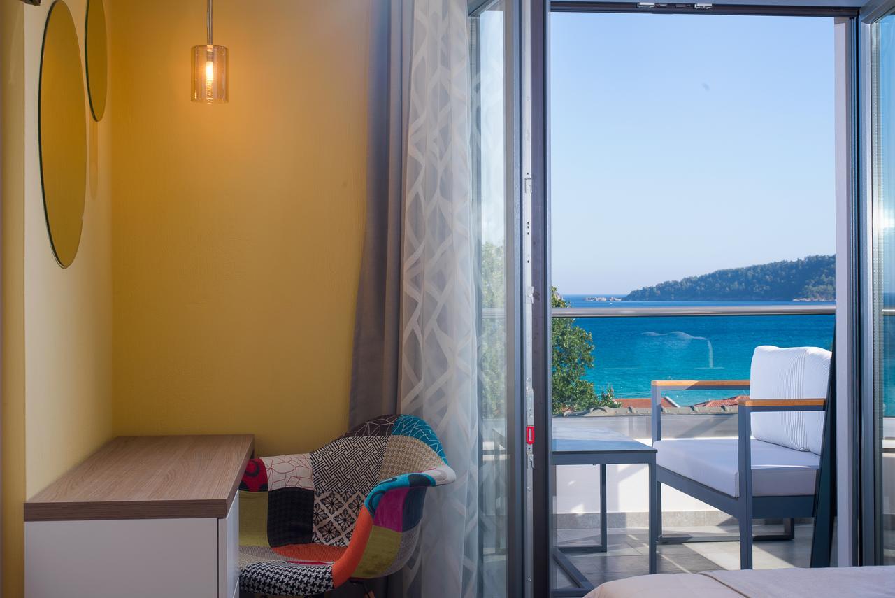Semiramis Luxury Suites Chrysi Ammoudia Exterior foto