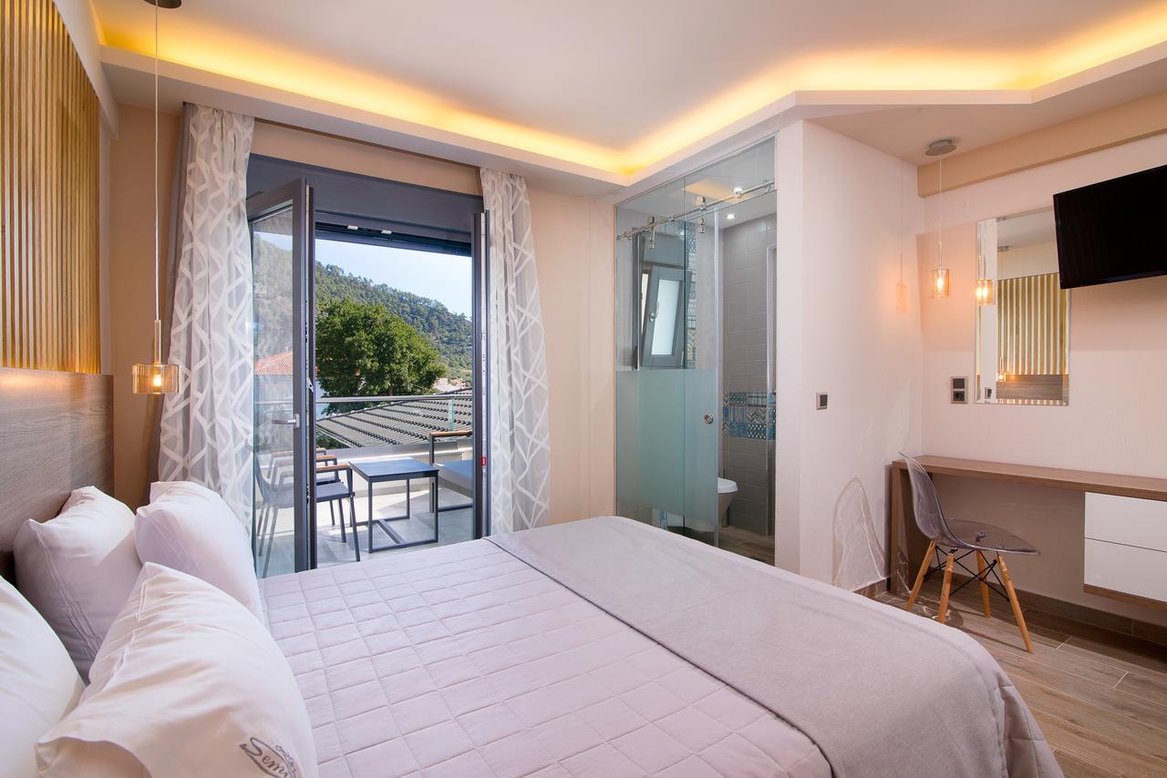 Semiramis Luxury Suites Chrysi Ammoudia Exterior foto