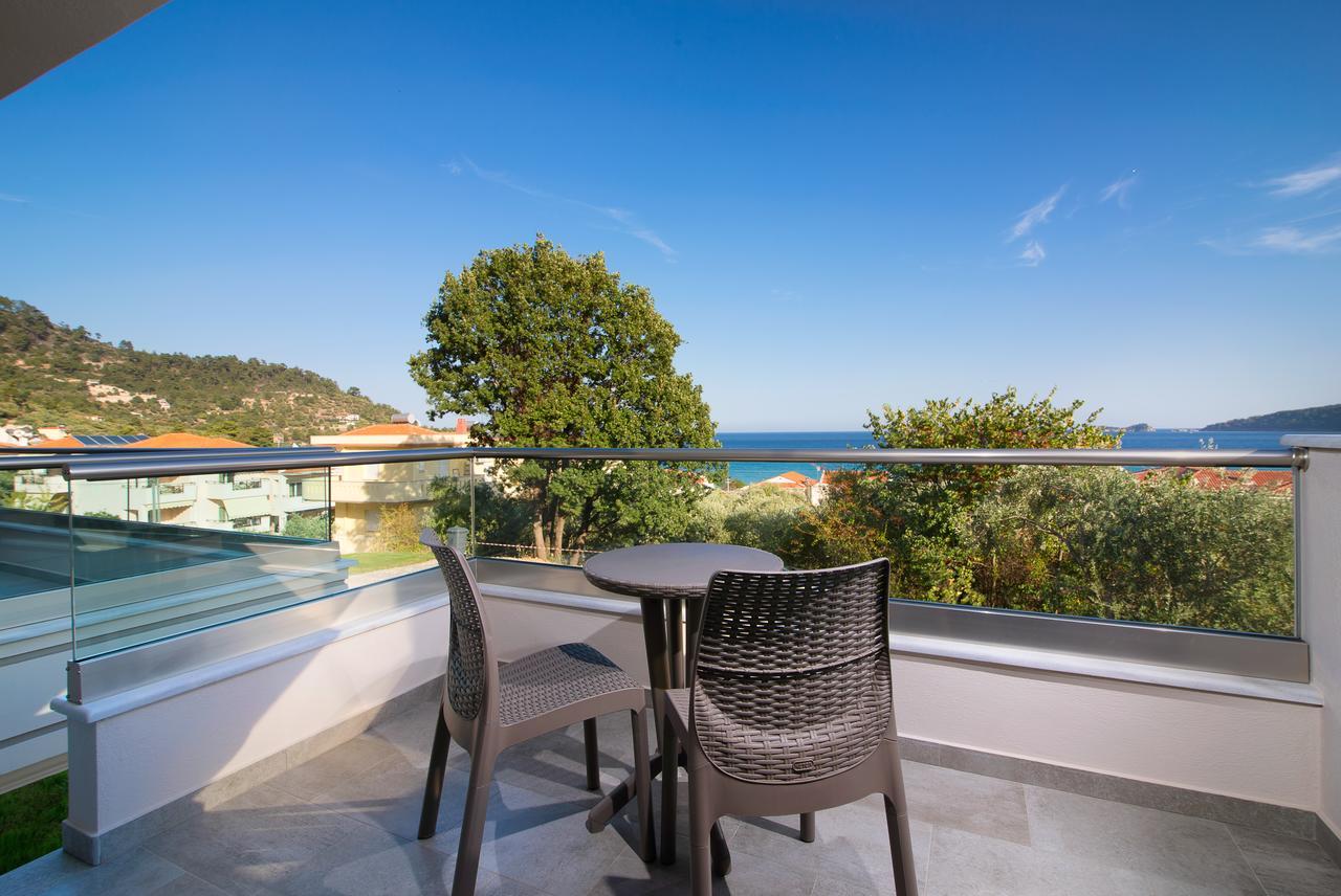 Semiramis Luxury Suites Chrysi Ammoudia Exterior foto