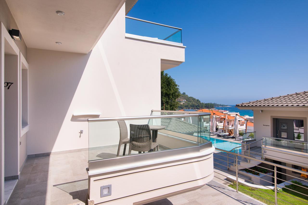 Semiramis Luxury Suites Chrysi Ammoudia Exterior foto