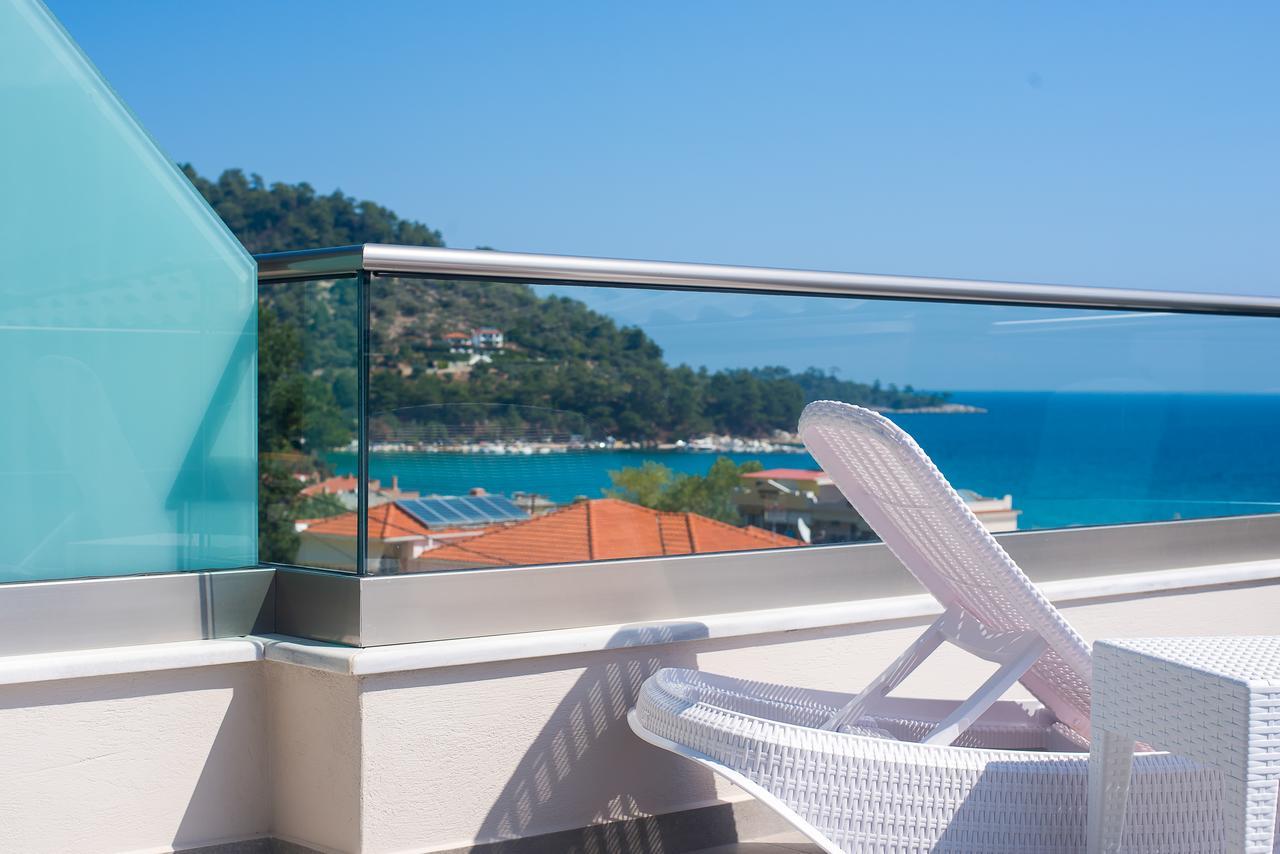 Semiramis Luxury Suites Chrysi Ammoudia Exterior foto