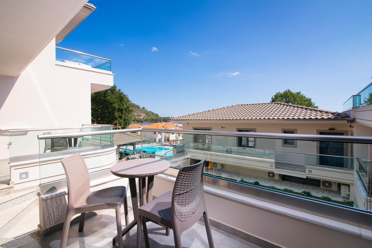 Semiramis Luxury Suites Chrysi Ammoudia Exterior foto