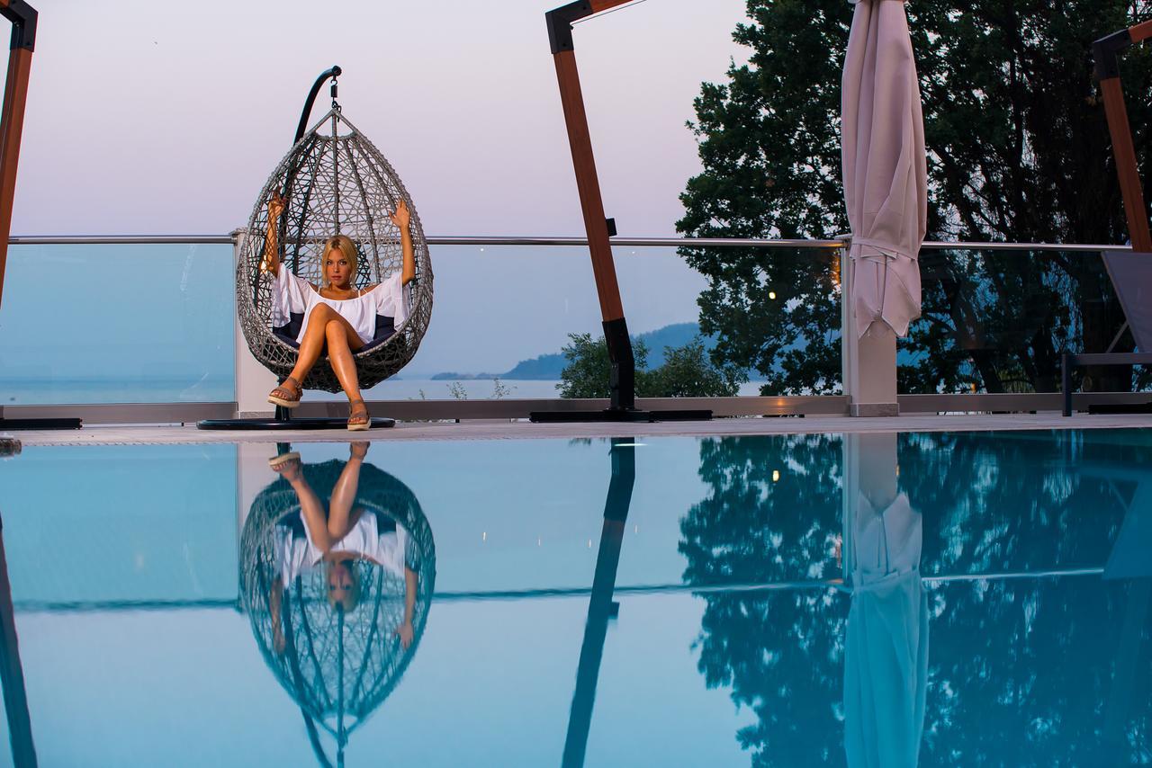Semiramis Luxury Suites Chrysi Ammoudia Exterior foto