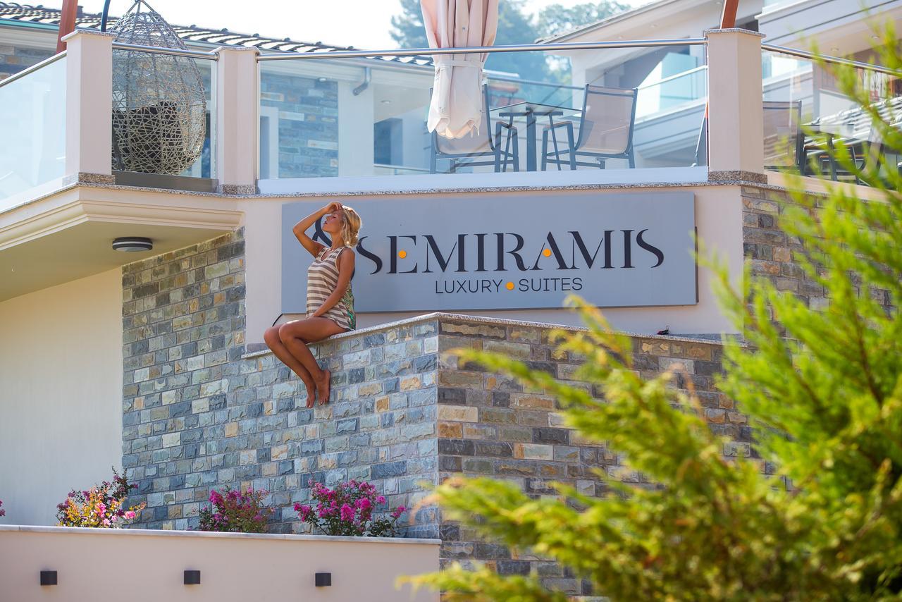 Semiramis Luxury Suites Chrysi Ammoudia Exterior foto