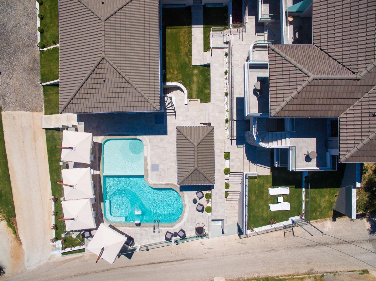 Semiramis Luxury Suites Chrysi Ammoudia Exterior foto